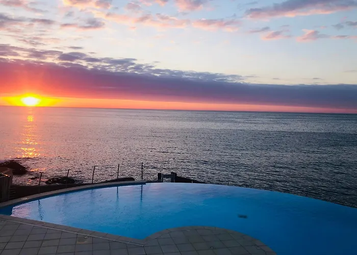 Azurea Esterel Vue Piscine Chauffee Classe 3 Etoiles Сен-Рафаэль
