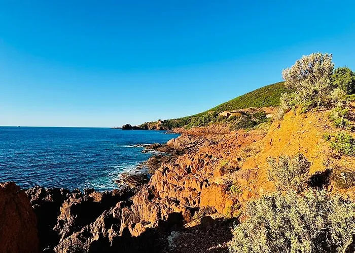Azurea Esterel Vue Piscine Chauffee Classe 3 Etoiles *