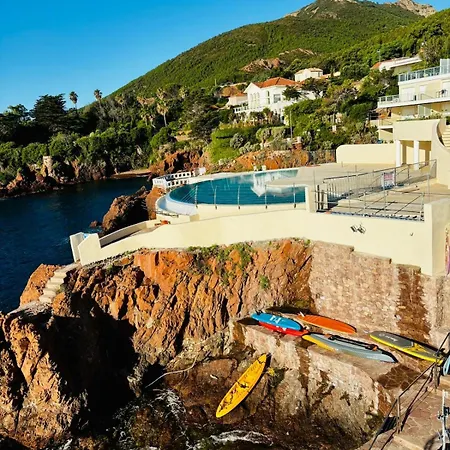 Azurea Esterel Vue Piscine Chauffee Classe 3 Etoiles Apartament Saint-Raphaël