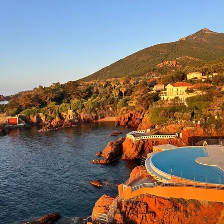 Azurea Esterel Vue Piscine Chauffee Classe 3 Etoiles דירה Saint-Raphaël