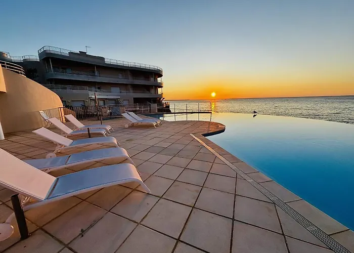 Azurea Esterel Vue Piscine Chauffee Classe 3 Etoiles